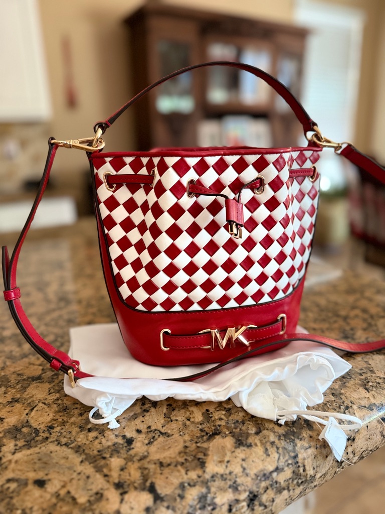 Nwot Michael Kors Md Reed Woven Bucket Bag In Red And White Gold Toned Hardware